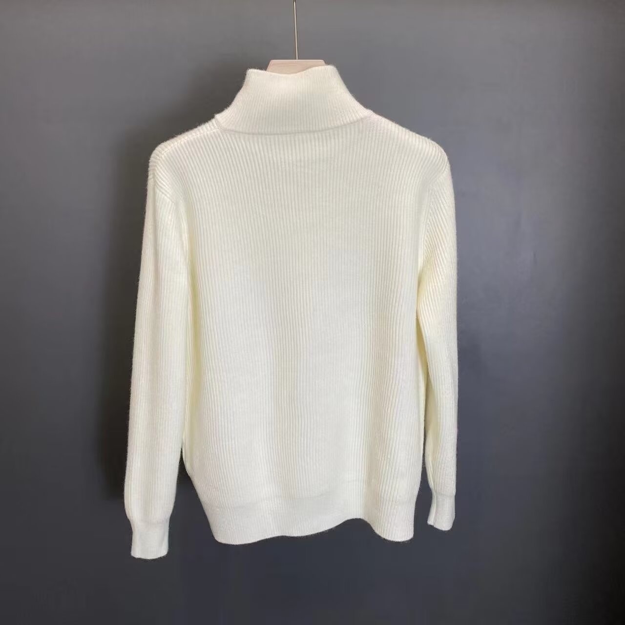 Junge Junge Junge Junge Herbst 2024 Neue Strickjacke im amerikanischen Retro-Stil, lässiger Lazy Style, V-Ausschnitt, Strickpullover für Herren, einfarbig_voghion.com