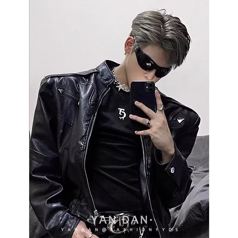 Kurze, gepolsterte Schulterpartie für Herren, trendige, hochwertige Motorrad-Lederjacke im europäischen und amerikanischen Streetstyle mit Stehkragen_voghion.com