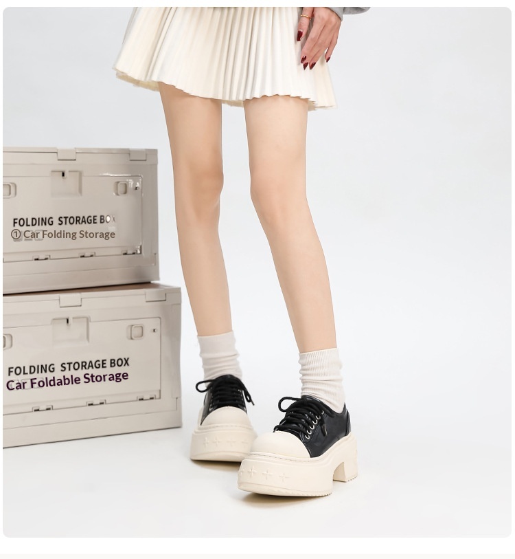 Voyage Voyage En stock Cross Flower Wilderness Derby pour femmes Mocassins à plateforme à semelle épaisse Nouvelles chaussures à lacets à bout unique_voghion.com