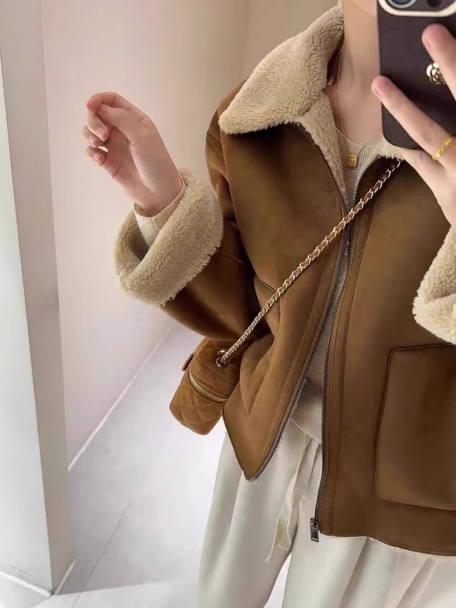 boy Sheepskin Thickened Lamb Wool Coat For Women Winter Design American Retro Warm Short Turn-down Collar Motorcycle Jacket_voghion.com