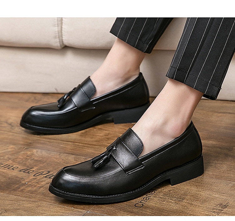 Voyage Voyage Slip-On Fashion Lazy Loafers Spring And Autumn New Tassel Pointed Toe Leather Personality Polished Casual Low-Top Shoes_voghion.com
