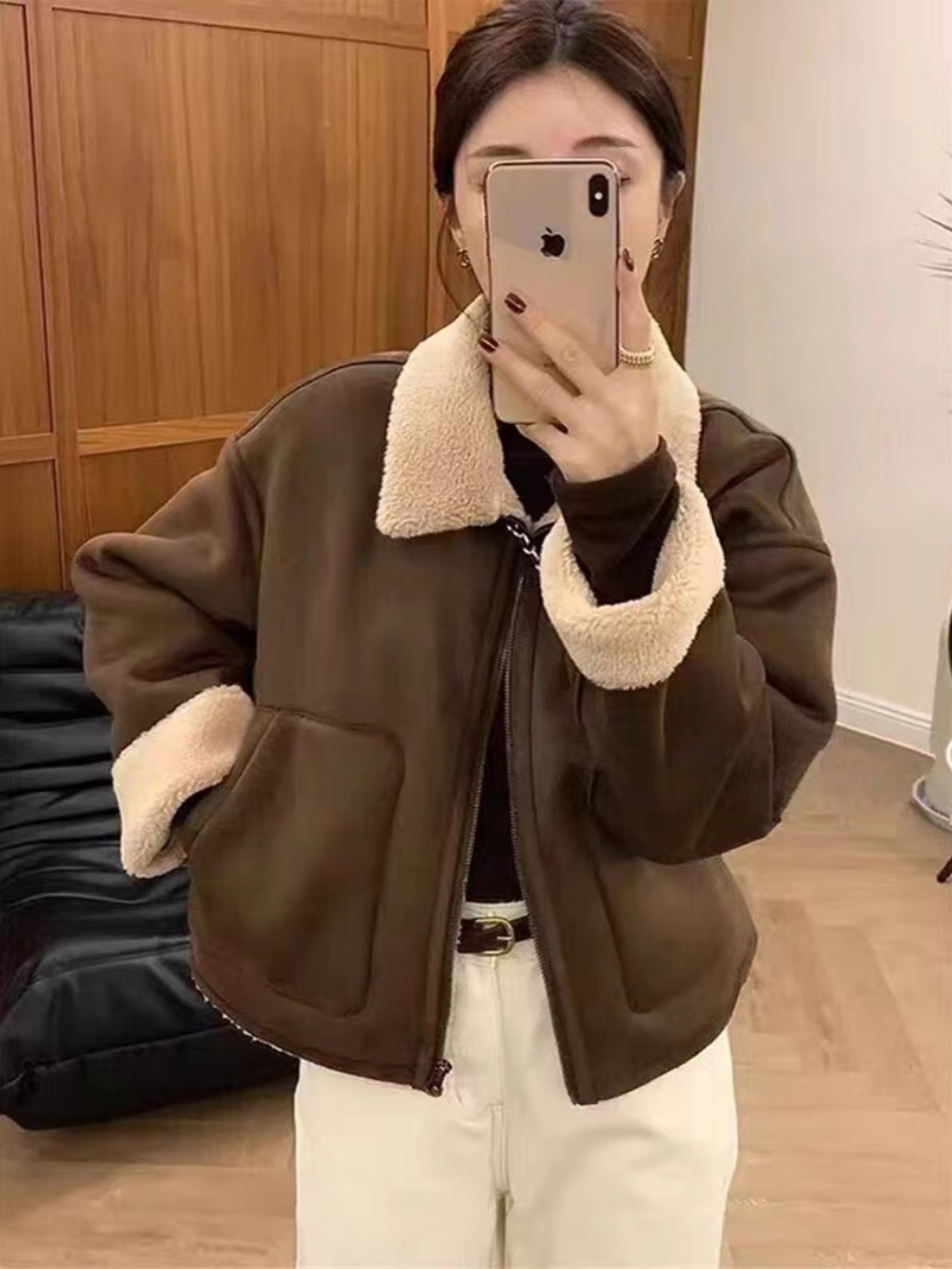 boy Sheepskin Thickened Lamb Wool Coat For Women Winter Design American Retro Warm Short Turn-down Collar Motorcycle Jacket_voghion.com
