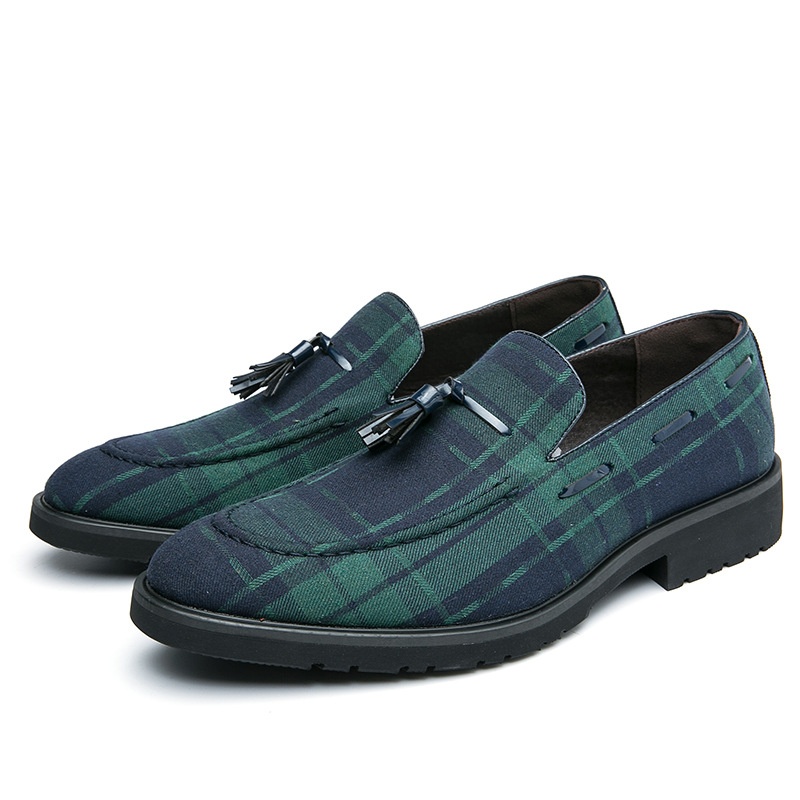WalkPrime WalkPrime 2025 New Men's Tassel Trendy European And American British Style Small Leather Fashion Large Size Casual Shoes Slip-On_voghion.com