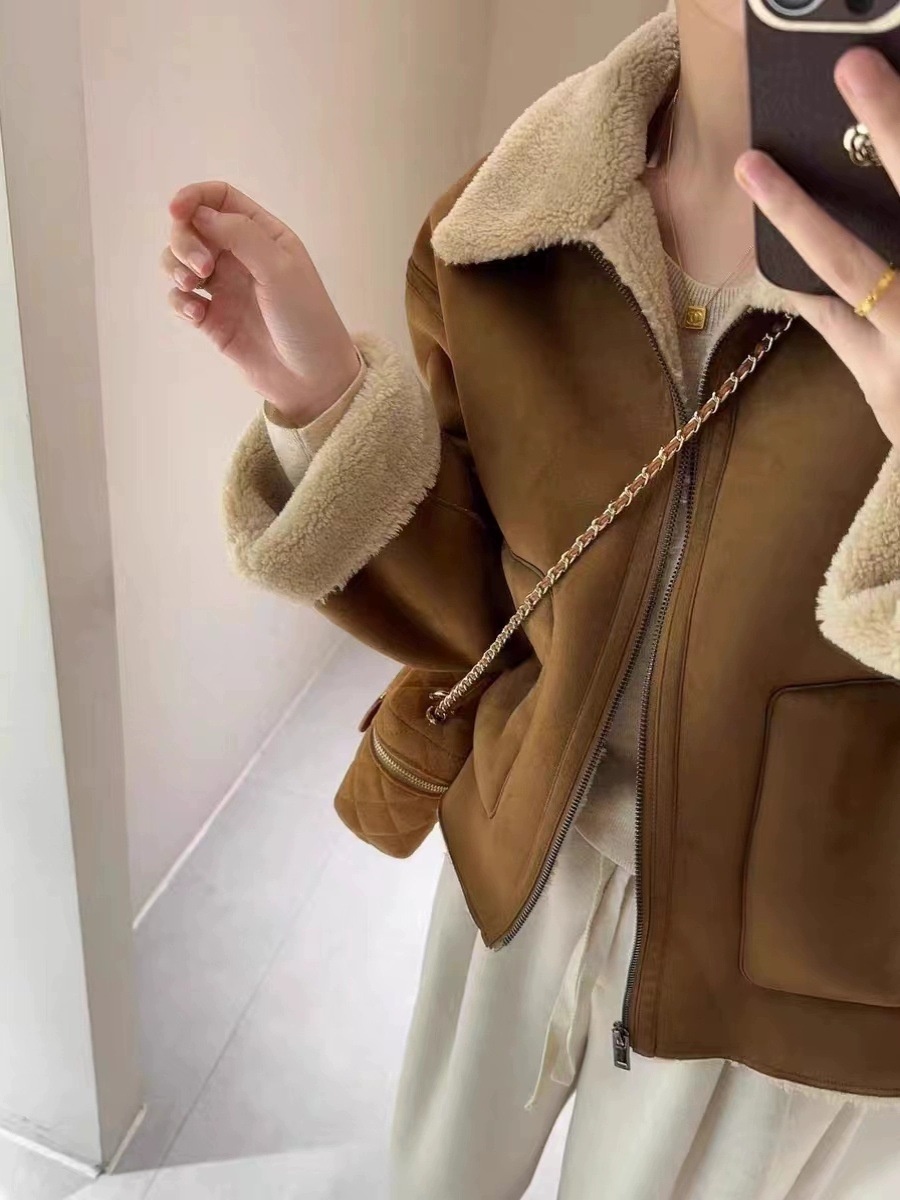 boy Sheepskin Thickened Lamb Wool Coat For Women Winter Design American Retro Warm Short Turn-down Collar Motorcycle Jacket_voghion.com