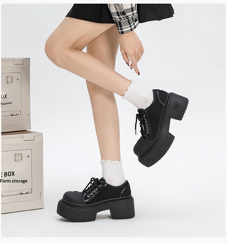 Voyage Voyage En stock Cross Flower Wilderness Derby pour femmes Mocassins à plateforme à semelle épaisse Nouvelles chaussures à lacets à bout unique_voghion.com