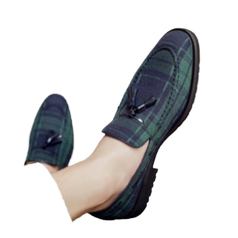 WalkPrime WalkPrime 2025 New Men's Tassel Trendy European And American British Style Small Leather Fashion Large Size Casual Shoes Slip-On_voghion.com