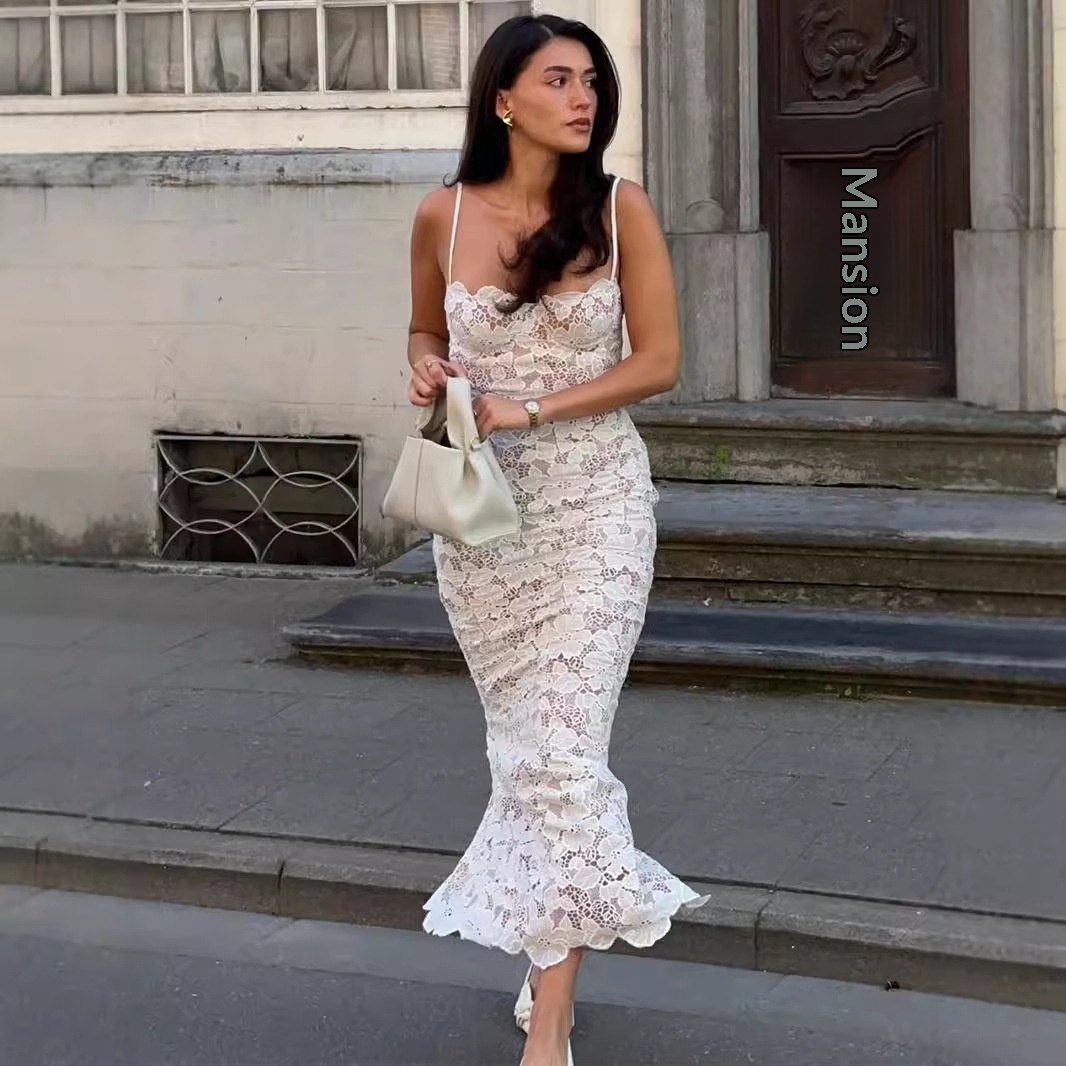 ChicShe ChicShe European And American Lace Bodycon Strap Sexy Backless Slit Long Dress Elegant Gown High-end Feel_voghion.com