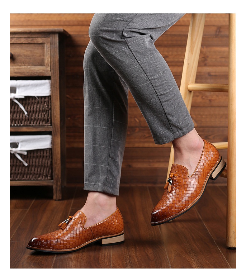 Voyage Voyage New Casual Loafers Large Size Slip-On Lazy One-Step-On Tassel Fashion Versatile Men's Shoes_voghion.com