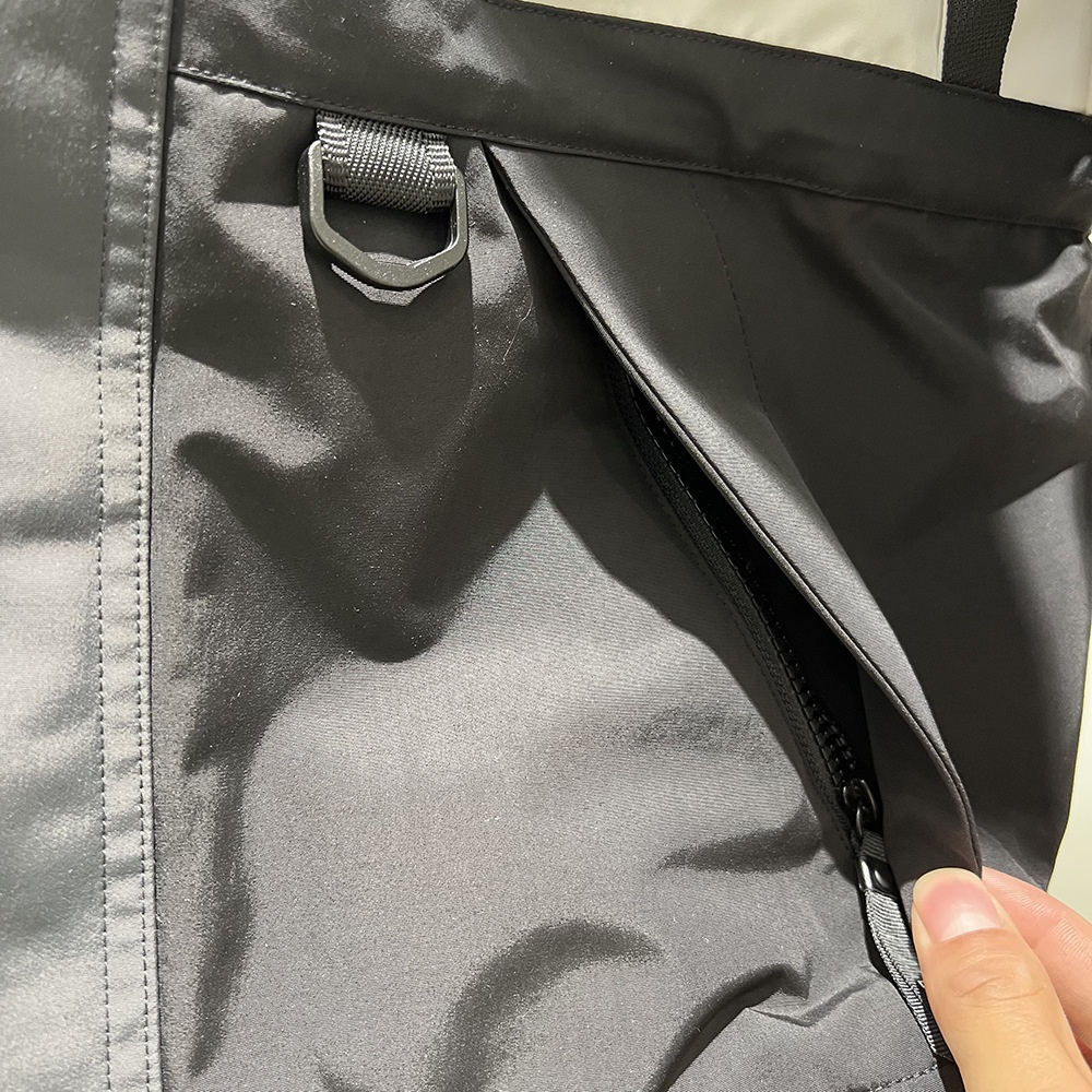 Herren Winter 2024, dick gefütterte Daunenjacke mit Kapuze, schwarz-weiß, trendig, im Großhandel erhältlich_voghion.com