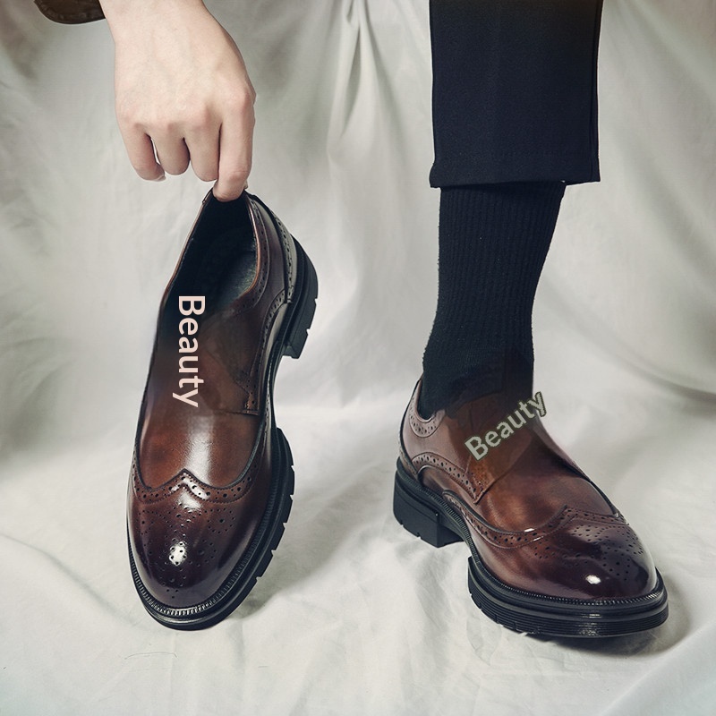 Chaussures WalkPrime pour homme, jeune et adolescent, en cuir marron respirant, style brogue, style rétro sculpté, idéales pour les affaires, les mariages et les occasions formelles._voghion.com