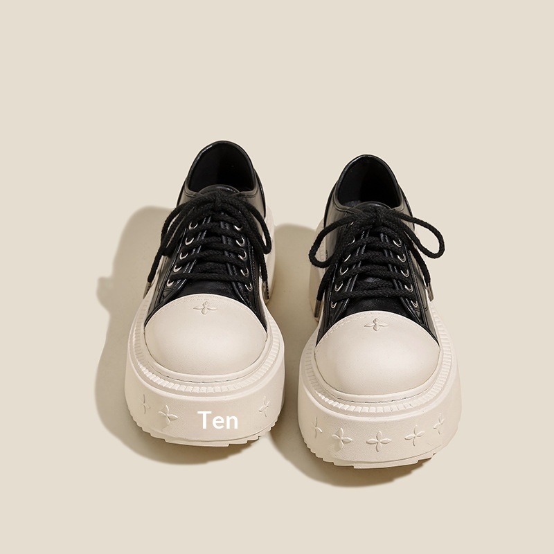 Voyage Voyage En stock Cross Flower Wilderness Derby pour femmes Mocassins à plateforme à semelle épaisse Nouvelles chaussures à lacets à bout unique_voghion.com