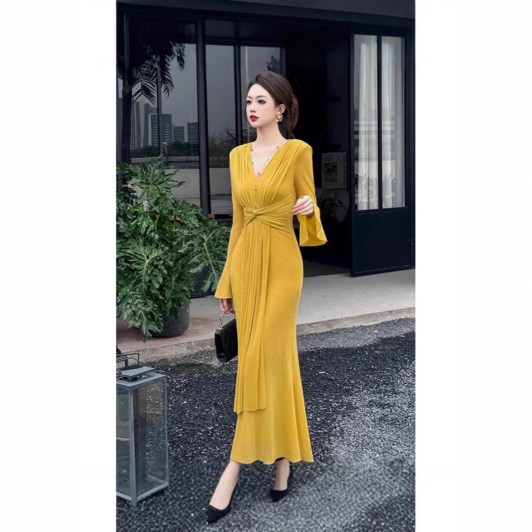 ChicShe ChicShe 2025 Neues elegantes Abendkleid mit V-Ausschnitt und Drapierung – Hochwertiges, figurbetontes Kleid für Damen, perfekt für festliche Anlässe._voghion.com