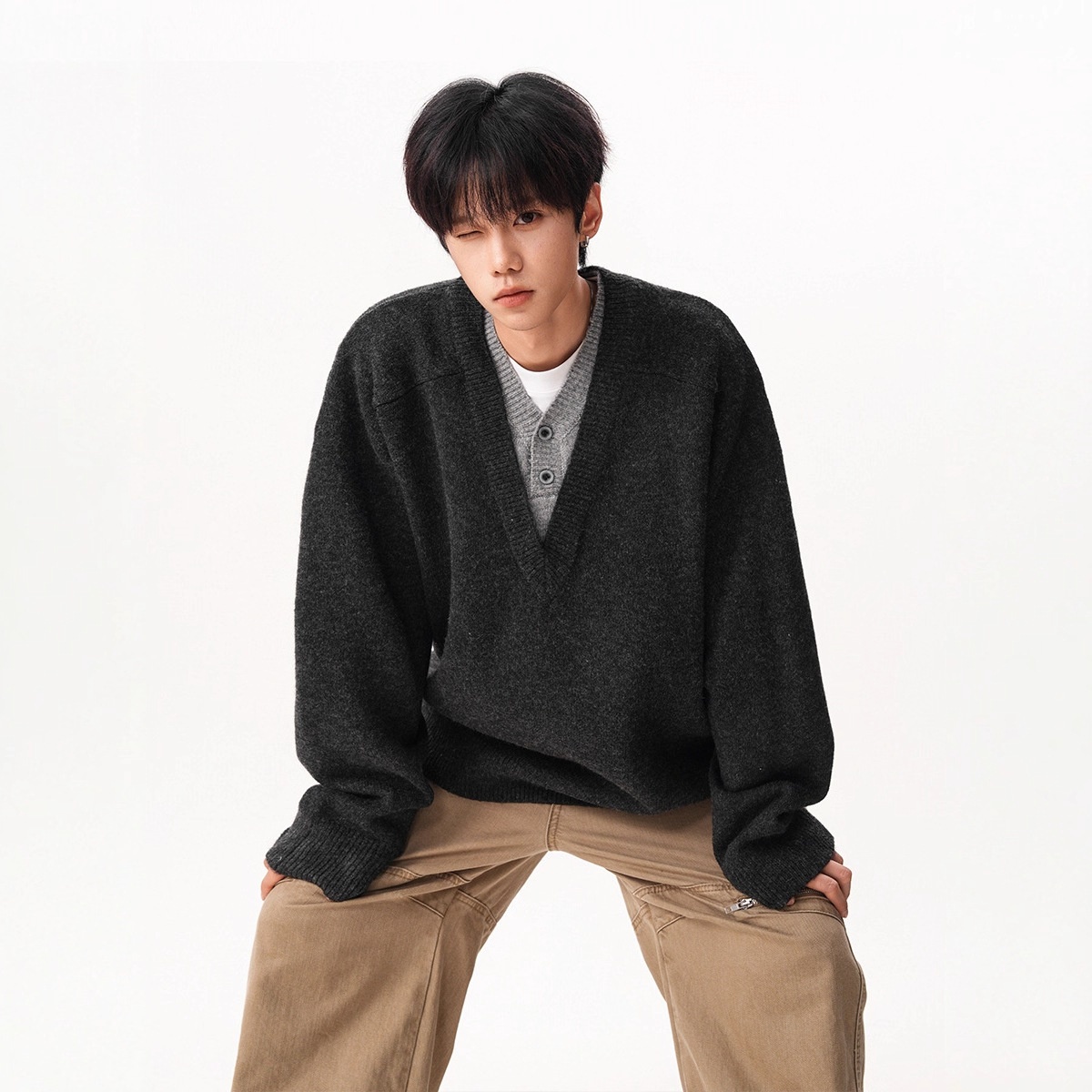 Pull-over deux pièces en maille à col en V pour homme, style rétro décontracté, manches longues, idéal pour l'automne et l'hiver._voghion.com