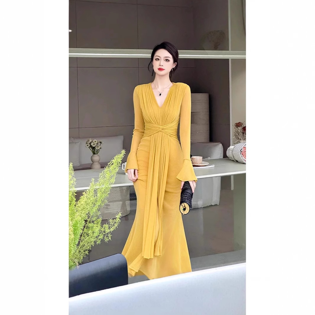 ChicShe ChicShe 2025 Neues elegantes Abendkleid mit V-Ausschnitt und Drapierung – Hochwertiges, figurbetontes Kleid für Damen, perfekt für festliche Anlässe._voghion.com