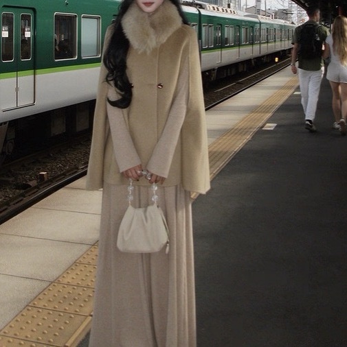 Women's Clothing Women's Clothing Chaebol Heiress Double-Sided Cape Wool Coat Women's Autumn Winter Short Woolen Overcoat_voghion.com