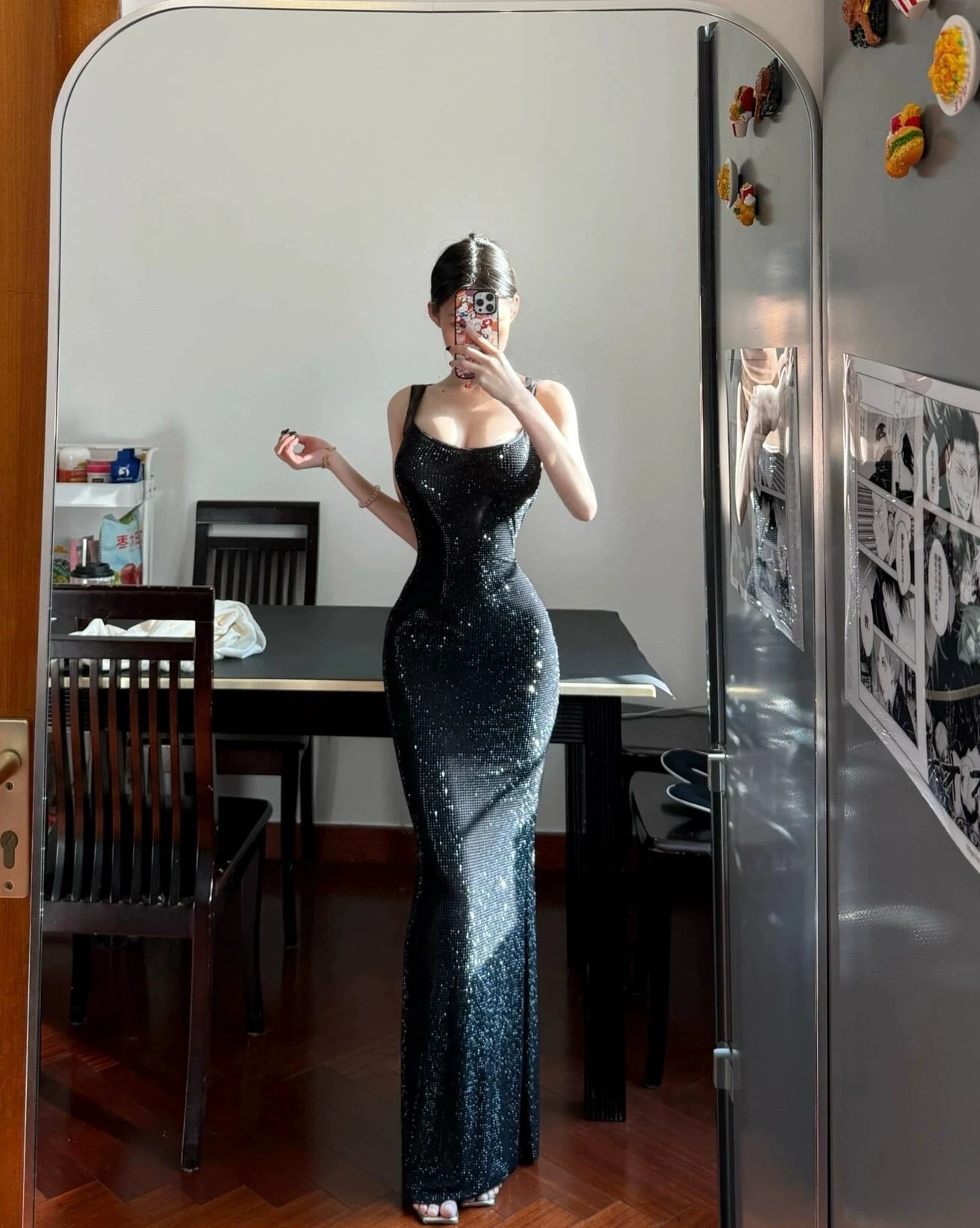 ChicShe ChicShe Robe longue moulante dos nu à bretelles strass style français, idéale pour une soirée élégante et lumineuse. Robe de soirée annuelle._voghion.com