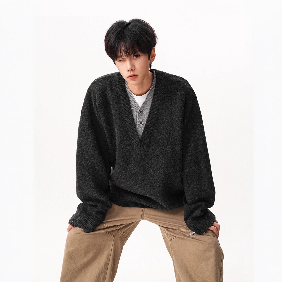 Pull-over deux pièces en maille à col en V pour homme, style rétro décontracté, manches longues, idéal pour l'automne et l'hiver._voghion.com