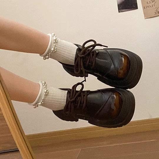 Mocassins Derby à bout rond en cuir marron à semelle épaisse Voyage Voyage pour femme, collection printemps-automne 2025._voghion.com