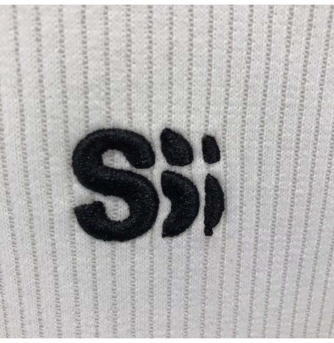 Junge, Herbstklassiker, schlicht, vielseitig, trendiges Herren-Zweiteiler-Shirt mit Streifen und Polokragen_voghion.com