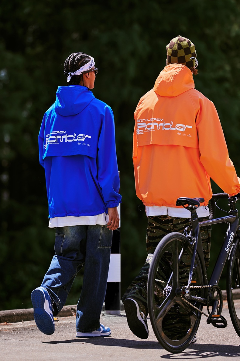 ragazzo Boy Jie Zhan Abbigliamento da uomo | Giacca a vento stampata con foglie larghe Dopamine 2025 Nuova giacca antivento con cerniera primaverile_voghion.com