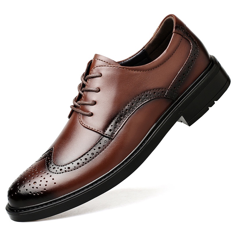 Voyage Herren-Freizeitschuhe aus hochwertigem Rindsleder im britischen Retro-Stil mit poliertem Brogue-Schnitt und geschnitzten Details_voghion.com