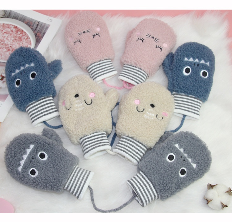 boy Boy Boy 2025 Children's Winter Warm Fleece Gloves With Lanyard Anti-Lost Cartoon Design Unisex Wholesale_voghion.com