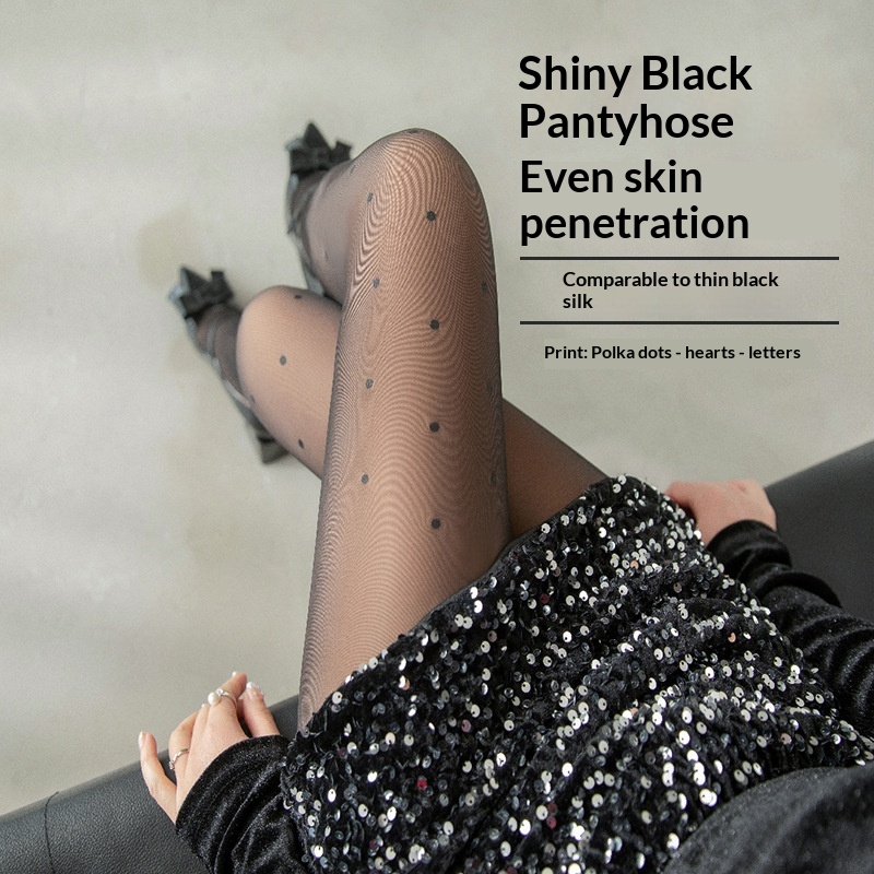 Calze nere lucide a pois sexy traslucide con stampa di lettere, modello "Fiore fatato" di LuvBox, autunno inverno, gamba nuda_voghion.com