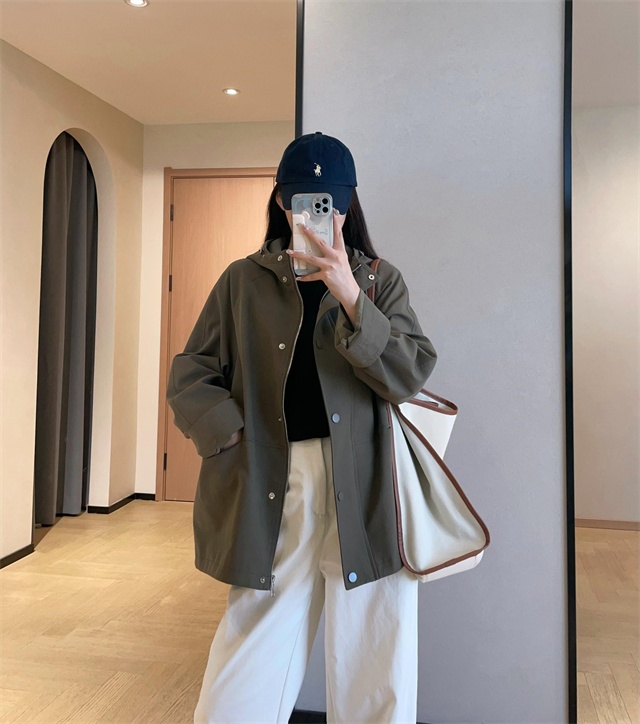 2025 Autumn Women's Clothing Women's Clothing WTHEONE High-Quality Tencel Cotton Oversized Slimming Petite Short Hooded Trench Coat Jacket_voghion.com