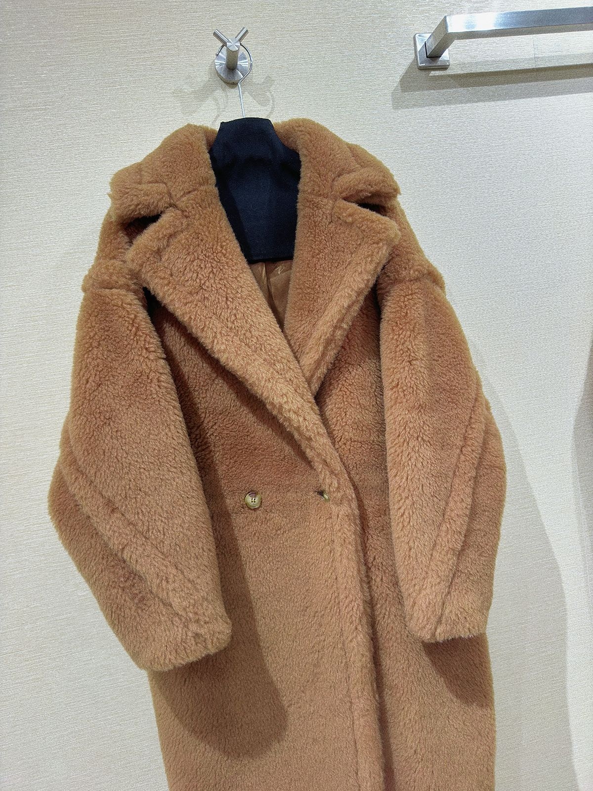 2024 Women's Clothing Women's Bear Coat For Women, Loose Fit Teddy Jacket, MAX Parent Style Winter Wear, Fur Grain Sheep Wool Integrated_voghion.com