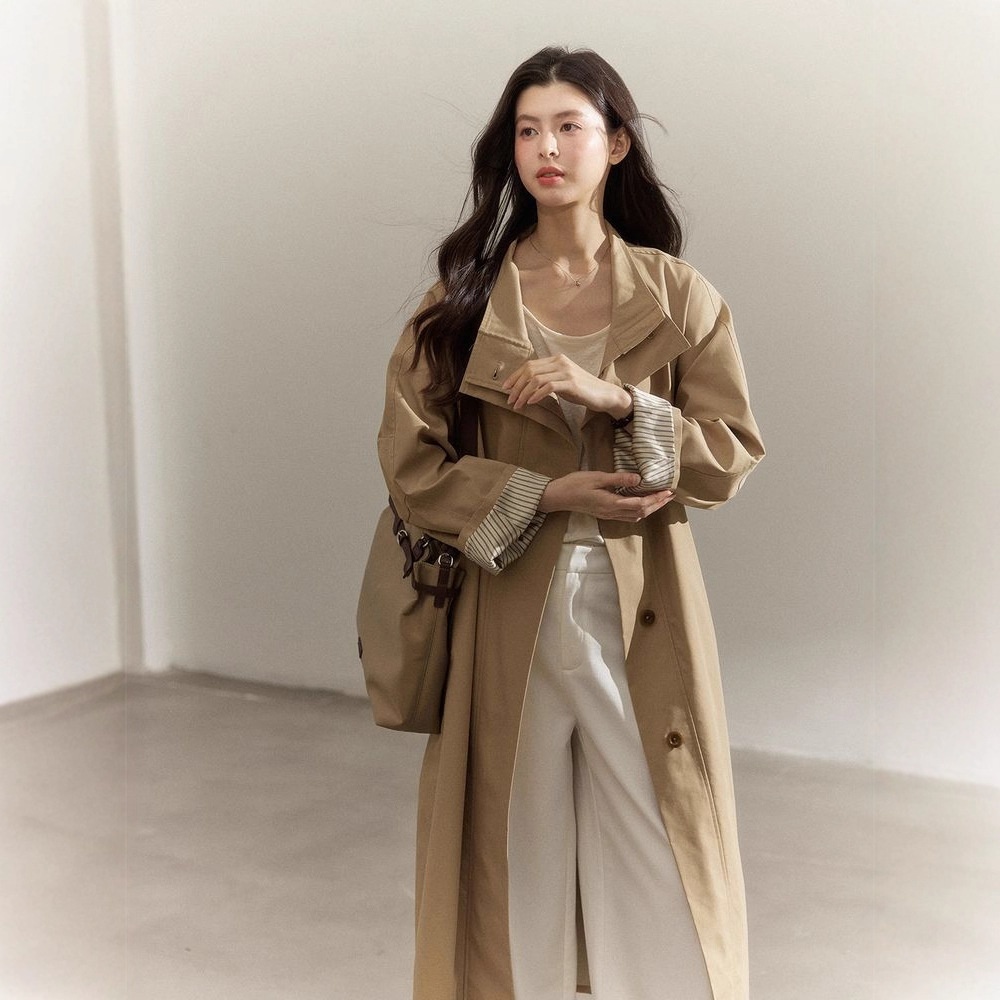 Damenbekleidung: Trenchcoat im Vintage-Stil mit Stehkragen, gestreiften Ärmeln, lockerer Passform, figurformend, hochwertig, lange Jacke_voghion.com