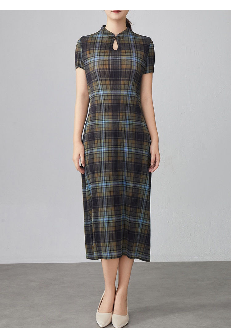 ChicShe ChicShe Chinese Style Improved Cheongsam For Women Summer New Design Sense Elegant Split Bodycon Pleated Long Dress_voghion.com