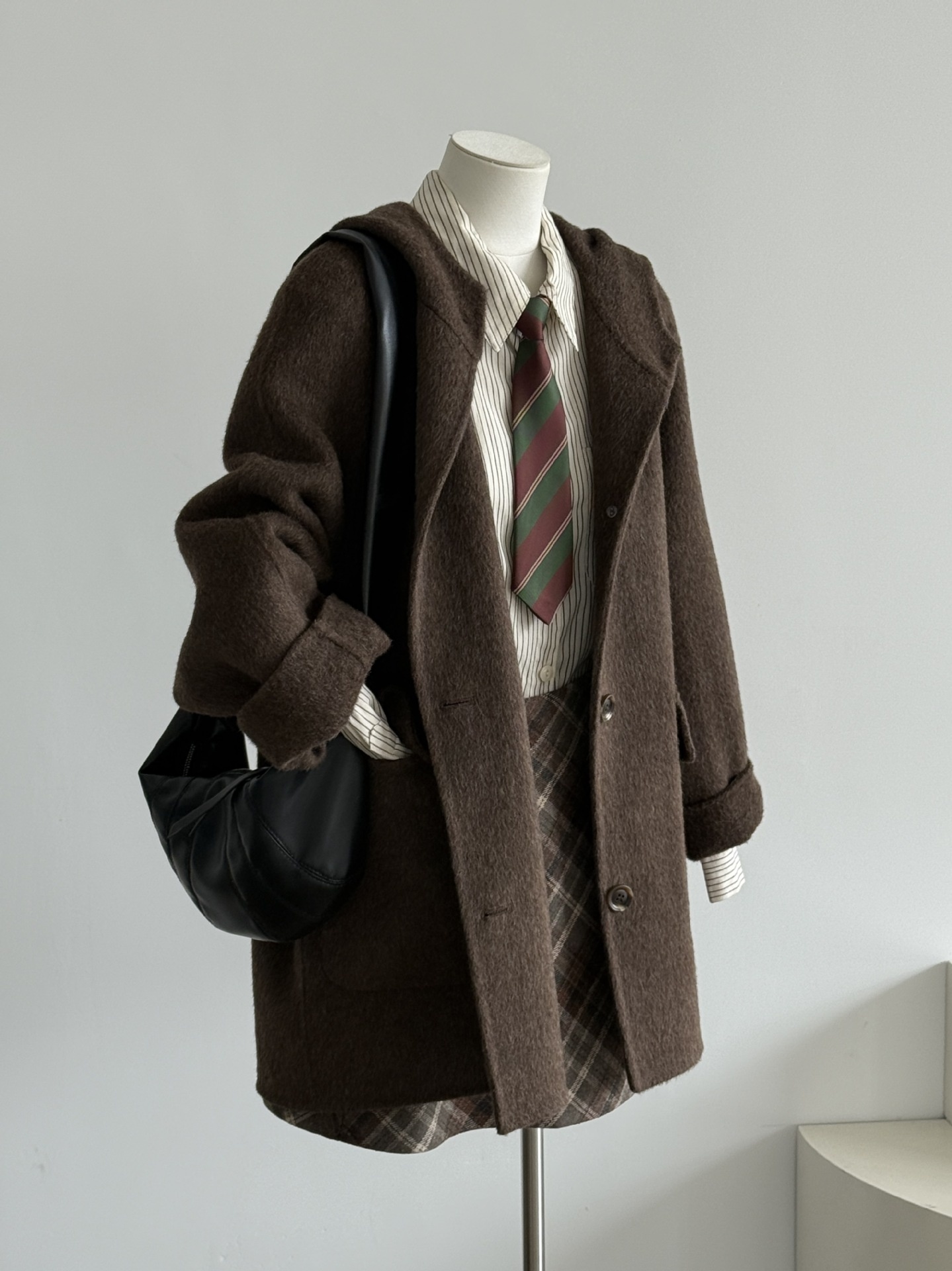 2025 Autumn Winter New Double-Sided Cashmere Loose Duffle Hooded Mid-Length Petite Woolen Coat_voghion.com