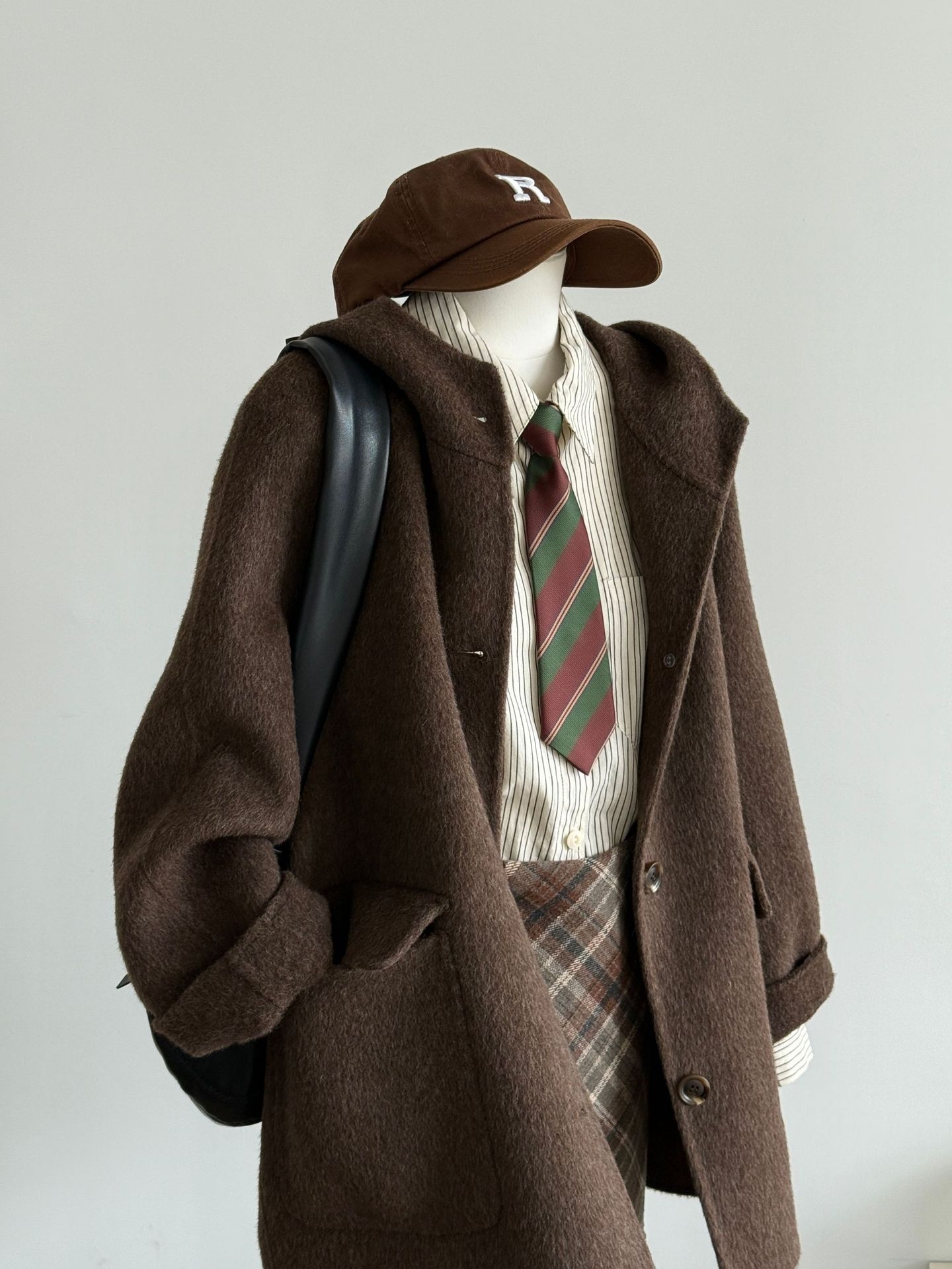 2025 Autumn Winter New Double-Sided Cashmere Loose Duffle Hooded Mid-Length Petite Woolen Coat_voghion.com