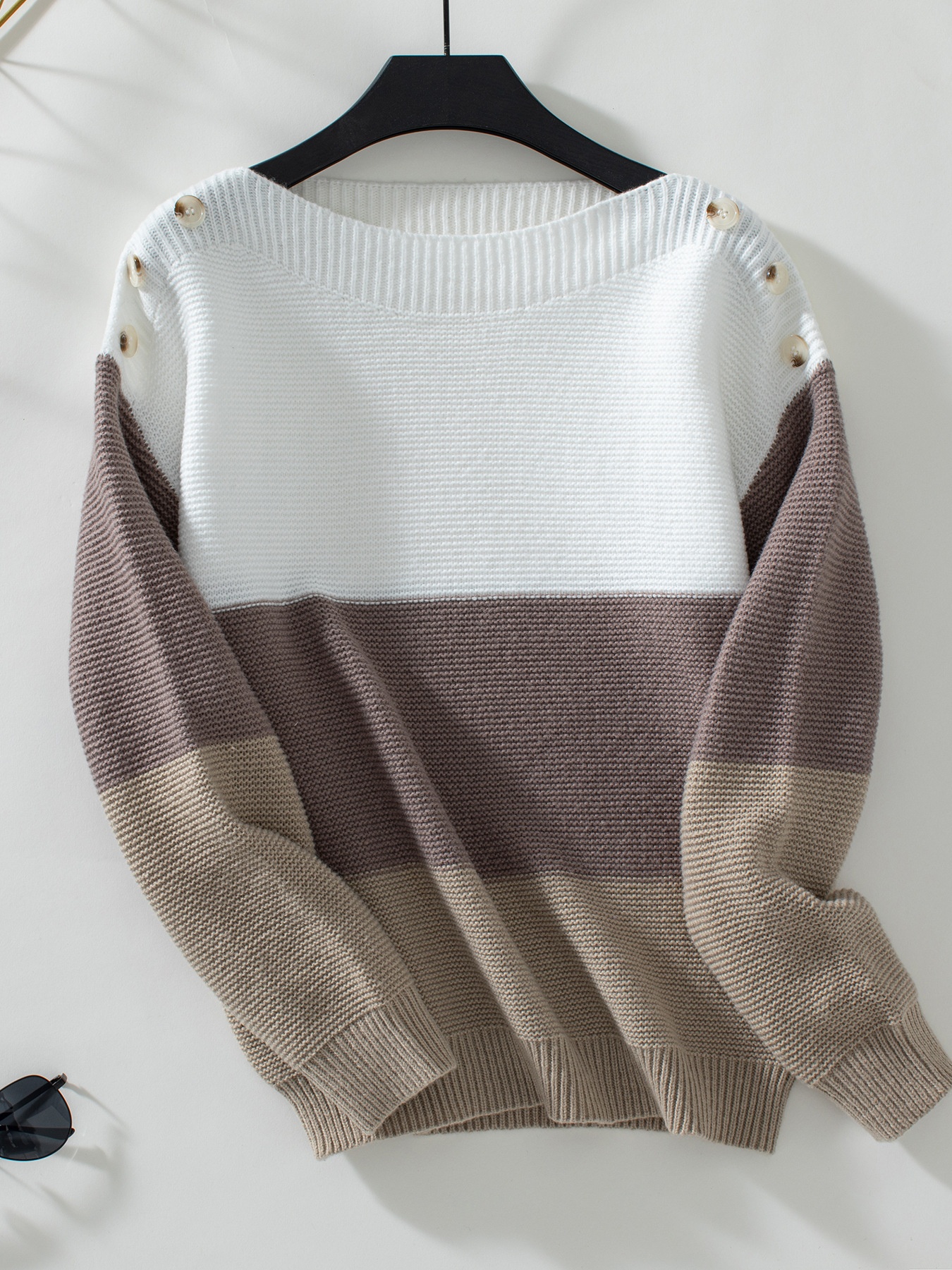 ChicShe ChicShe Rainy Color Block Off-Shoulder Button Pullover Women's European And American Style Sweater Autumn Winter Casual Loose_voghion.com