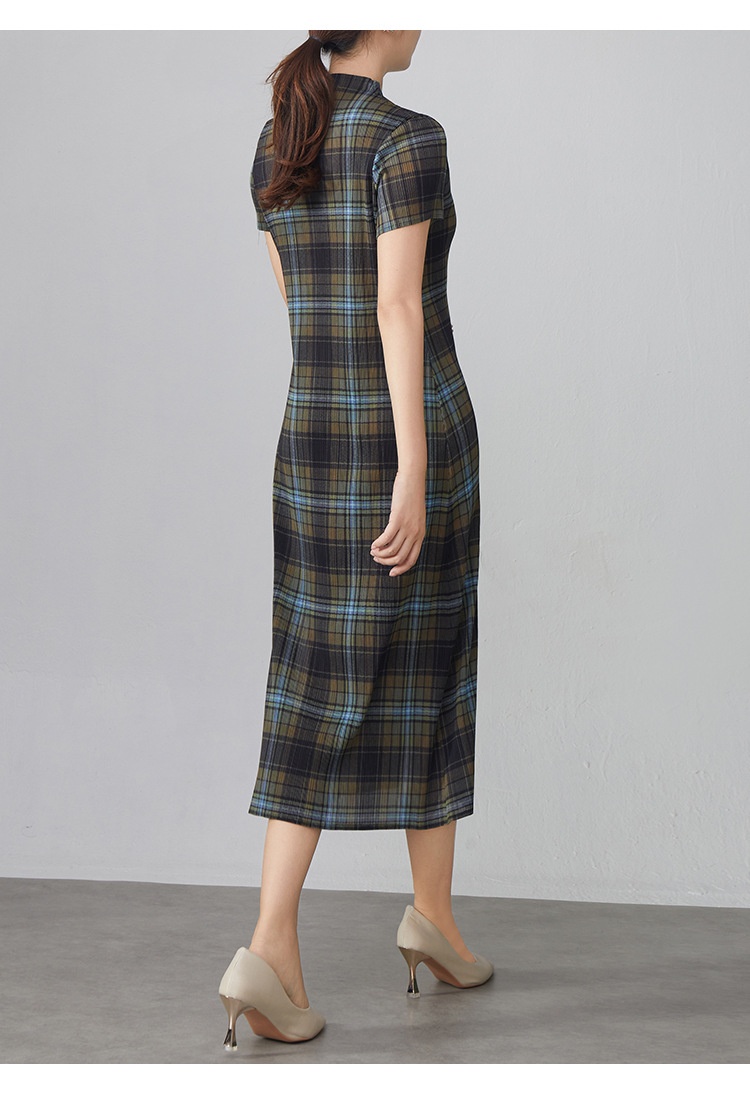 ChicShe ChicShe Chinese Style Improved Cheongsam For Women Summer New Design Sense Elegant Split Bodycon Pleated Long Dress_voghion.com