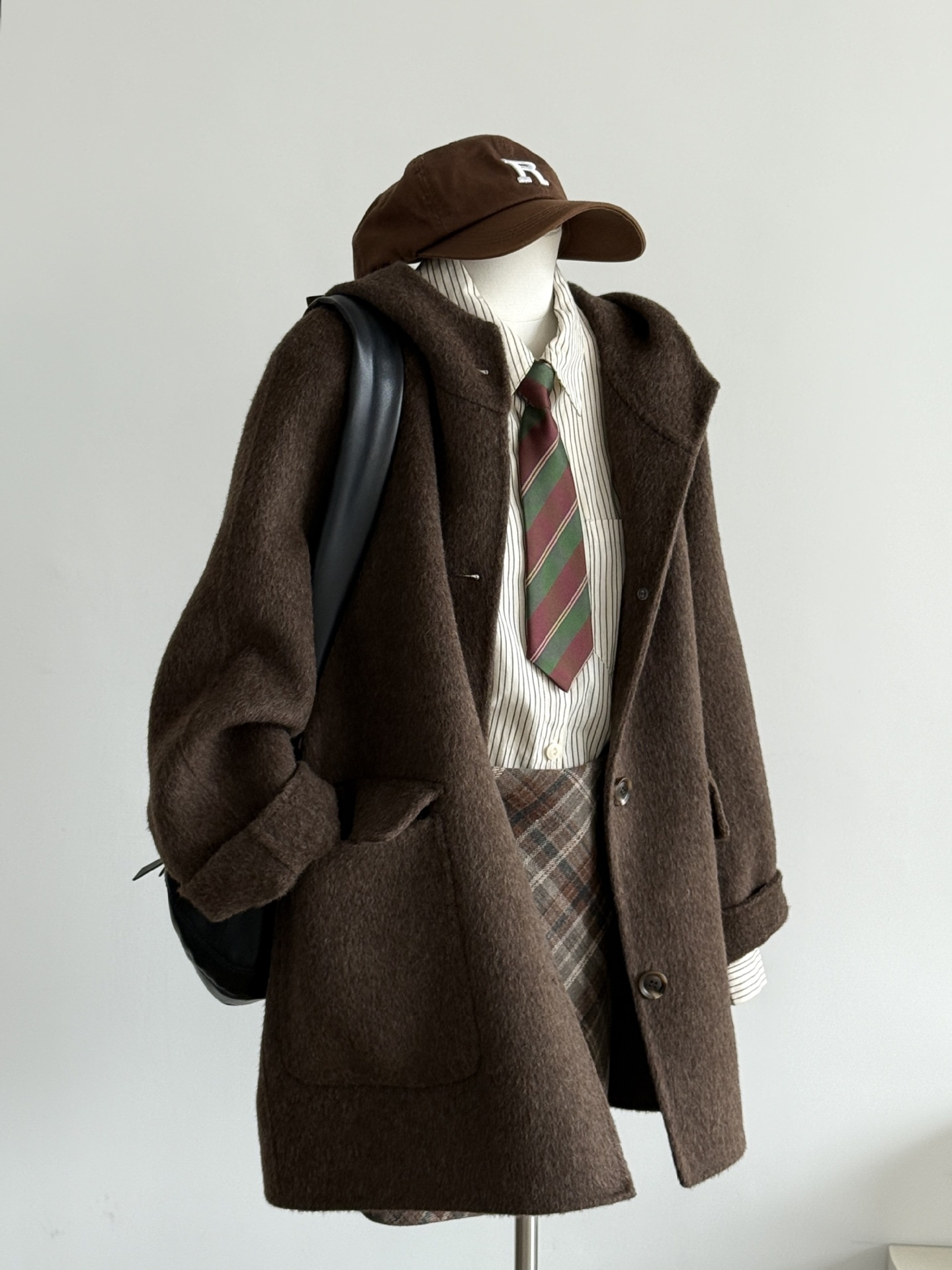 2025 Autumn Winter New Double-Sided Cashmere Loose Duffle Hooded Mid-Length Petite Woolen Coat_voghion.com