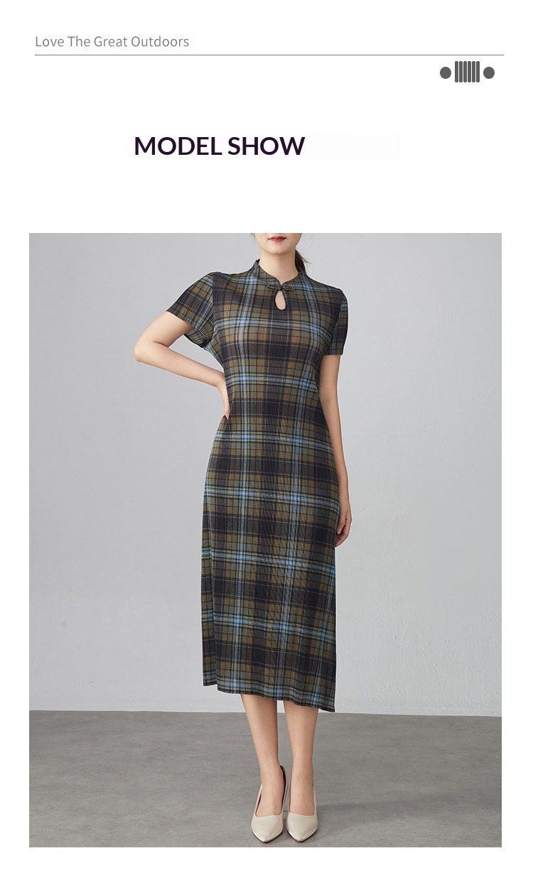 ChicShe ChicShe Chinese Style Improved Cheongsam For Women Summer New Design Sense Elegant Split Bodycon Pleated Long Dress_voghion.com