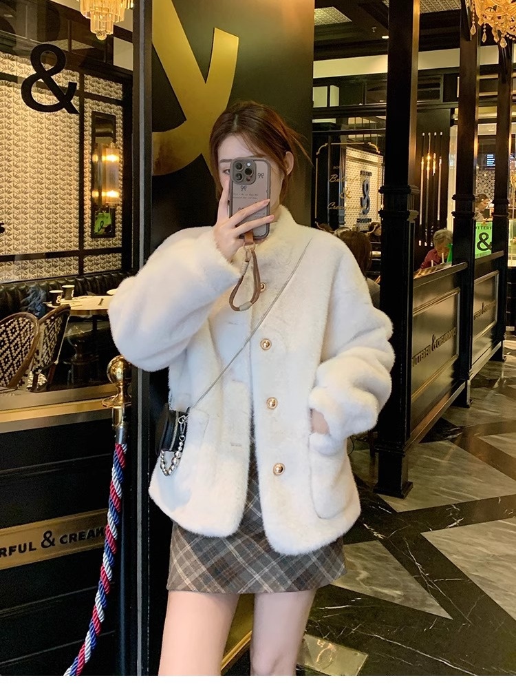 2025 New Thickened Mink Sheepskin One-Piece Women's Clothing For Winter Short Stand Collar Eco-Friendly Fur Coat_voghion.com