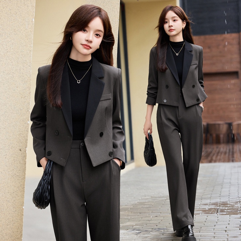 Blazer corto grigio scuro ChicShe da donna, nuovo stile transfrontaliero per primavera e autunno, completo professionale di alta qualità_voghion.com