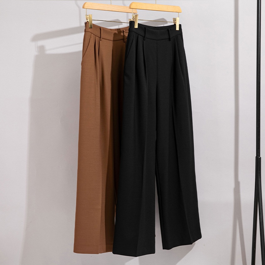 Completo da donna in lana ChicShe, due pezzi, professionale, elegante, con pantaloni a gamba dritta e larga, blazer piccolo_voghion.com