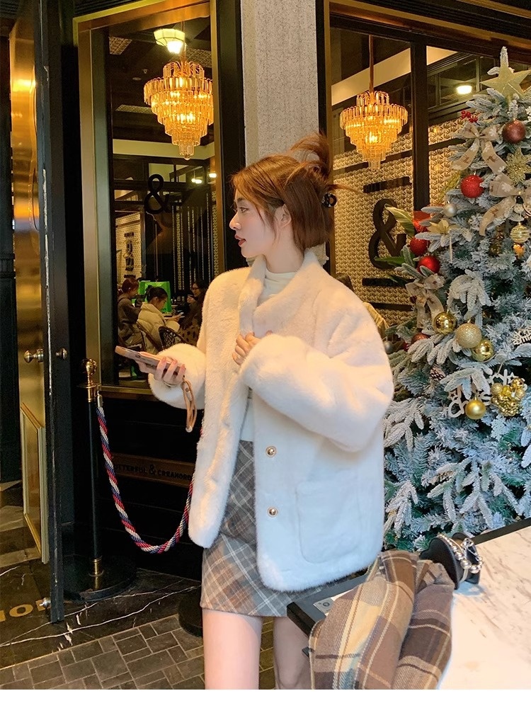 2025 New Thickened Mink Sheepskin One-Piece Women's Clothing For Winter Short Stand Collar Eco-Friendly Fur Coat_voghion.com