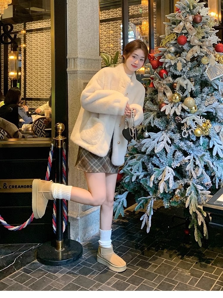 2025 New Thickened Mink Sheepskin One-Piece Women's Clothing For Winter Short Stand Collar Eco-Friendly Fur Coat_voghion.com