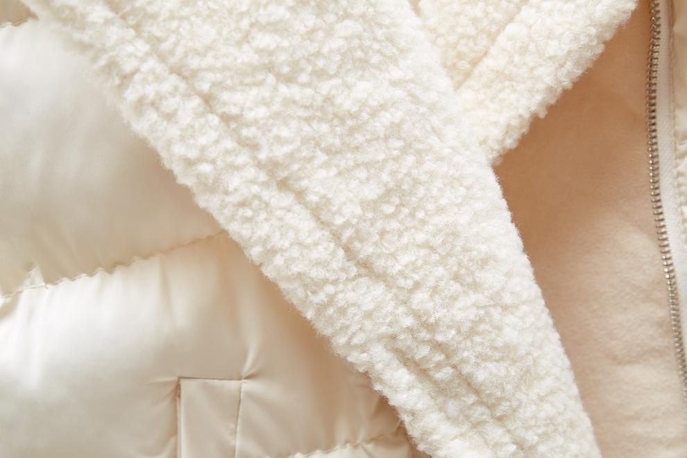 ChicShe 2025 Neues Cross-Border Damen-Dreiteiler-Set: Verdickte Weste, hochgeschlossener Strickpullover, weite Hose. Herbst/Winter_voghion.com