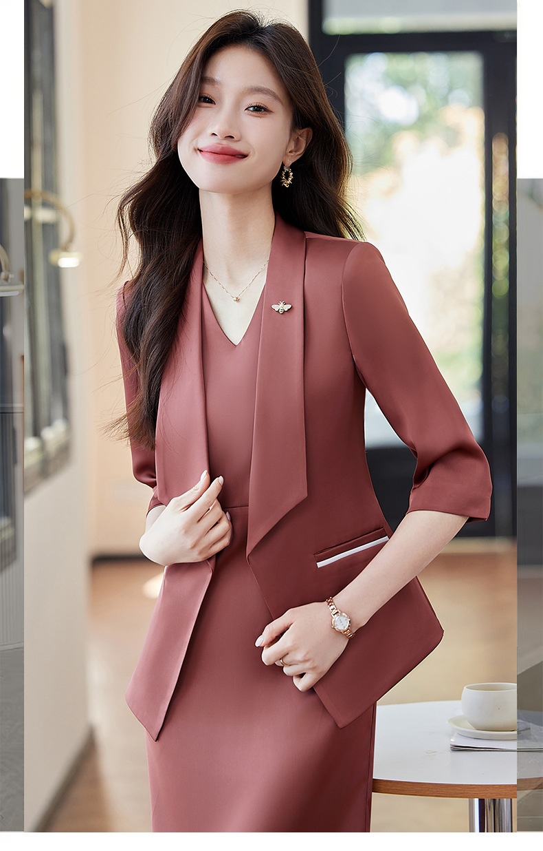 ChicShe Abito da donna rosso con maniche a tre quarti, giacca corta, completo due pezzi, primavera e autunno 2025, nuovo_voghion.com