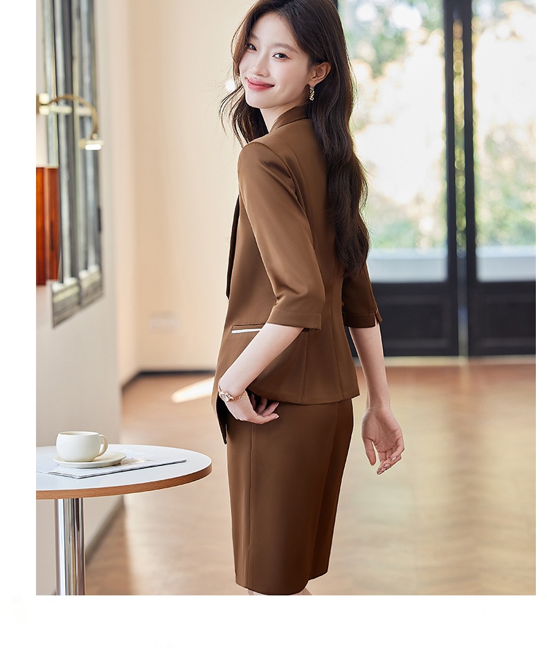 ChicShe Abito da donna rosso con maniche a tre quarti, giacca corta, completo due pezzi, primavera e autunno 2025, nuovo_voghion.com