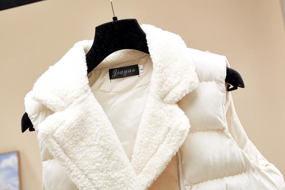 ChicShe 2025 Neues Cross-Border Damen-Dreiteiler-Set: Verdickte Weste, hochgeschlossener Strickpullover, weite Hose. Herbst/Winter_voghion.com