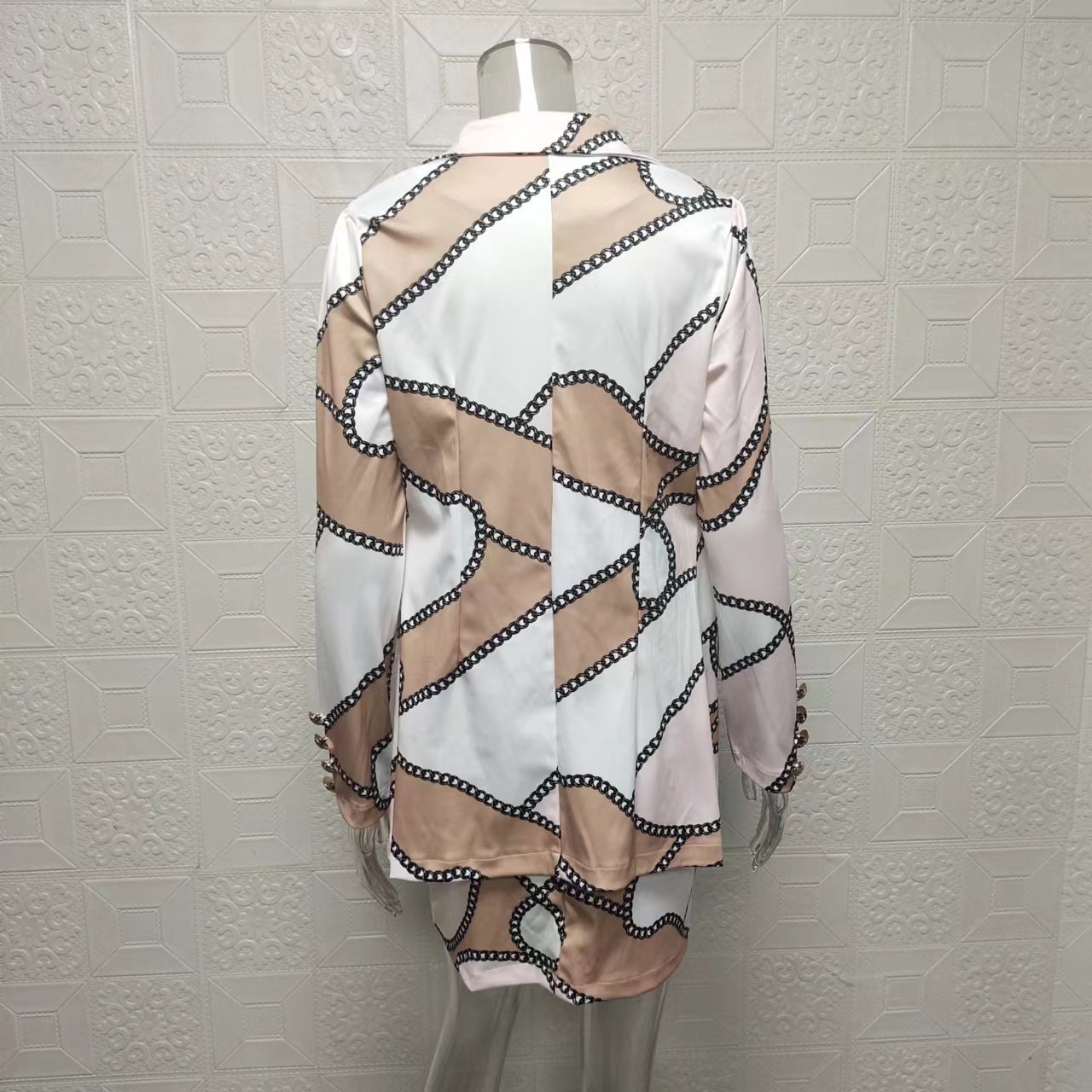 ChicShe Collection Printemps-Automne 2025 : Ensemble jupe courte à manches princesse imprimée, élégant et tendance pour femmes_voghion.com