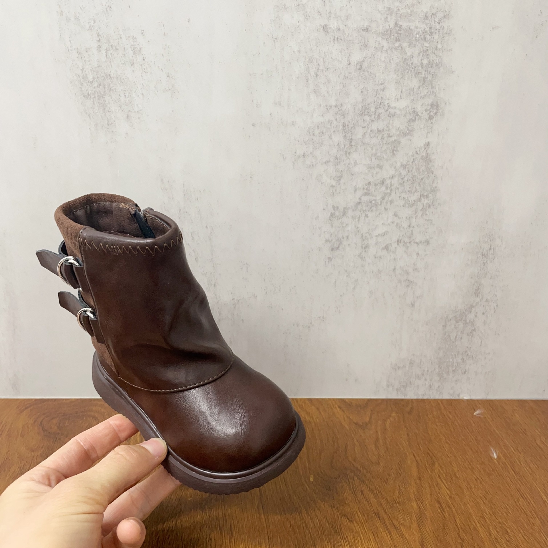 ShoeGlobe Metal Double Buckle Decorated Solid Color Warm Fleece-Lined Denim Slouch 2025 Winter Girls' Small Cotton Boots_voghion.com