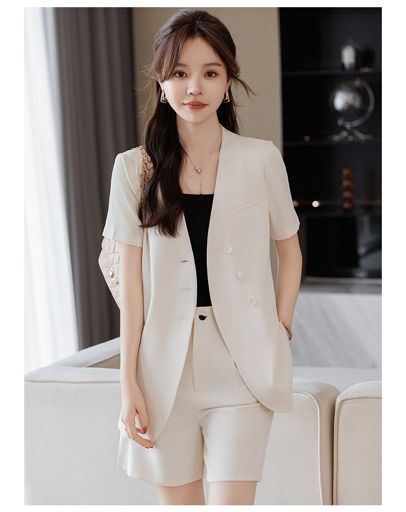 ChicShe 2024 Summer New Gray Collarless Blazer Jacket Women Shorts Two-Piece Set Simple Fashionable Elegant Trendy_voghion.com