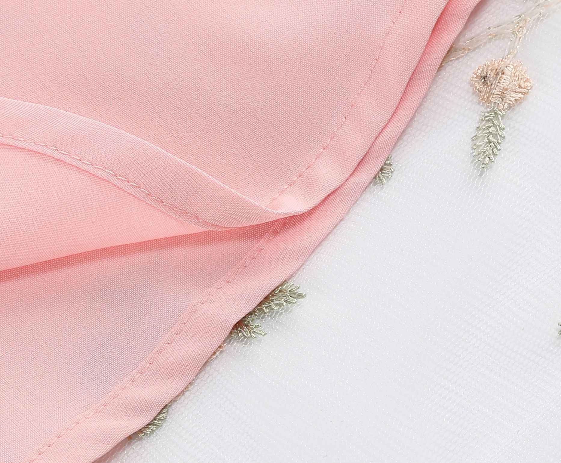 ChicShe Abito da donna elegante con ricamo in rete e spalline senza maniche, stile transfrontaliero europeo e americano per il commercio estero_voghion.com